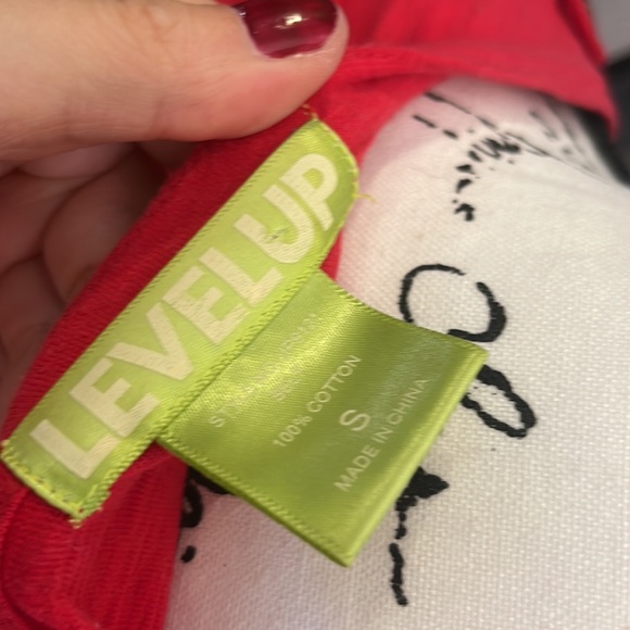 Red T-shirt - Picture 4 of 4